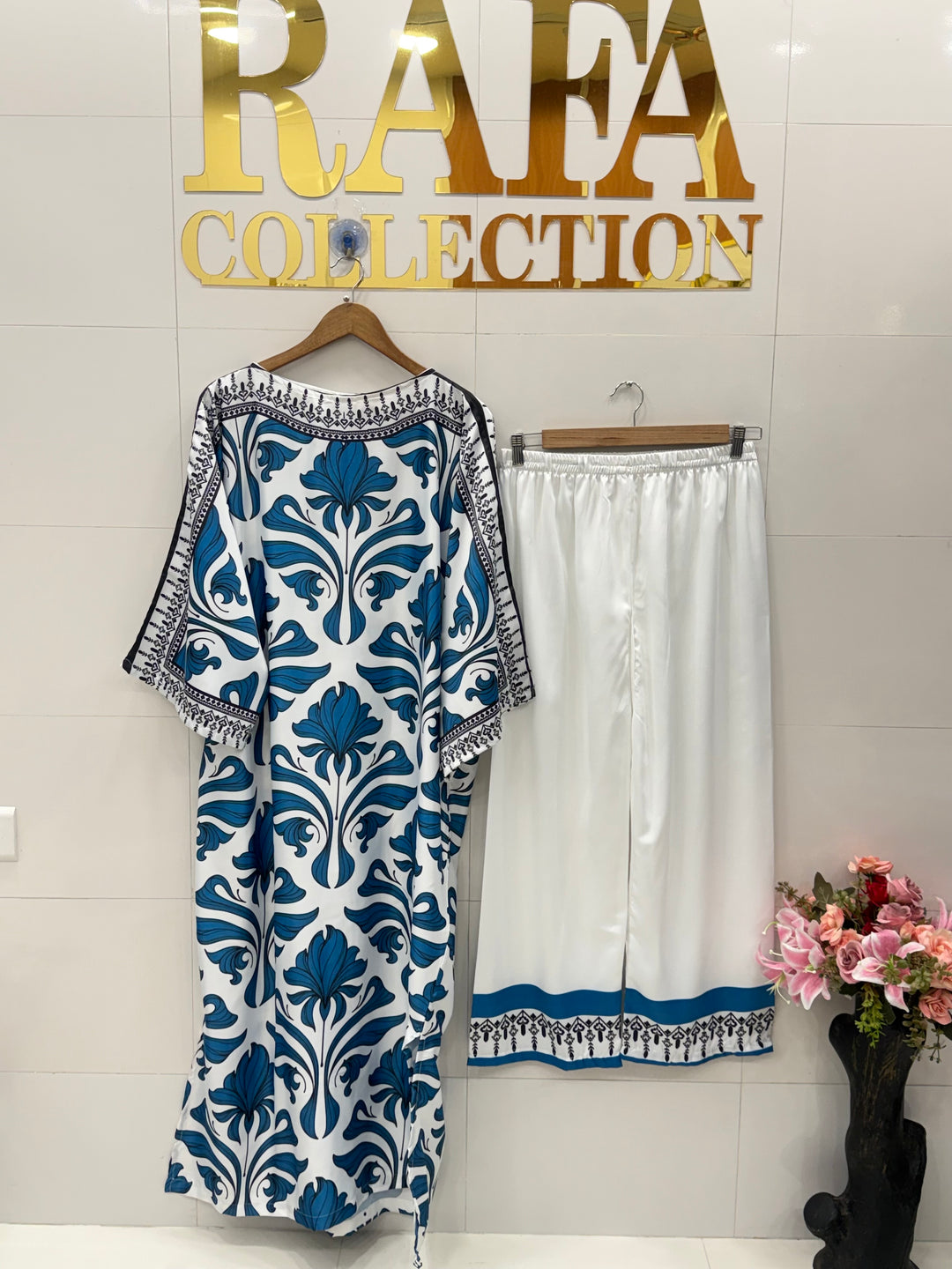 Viral Pakistani kaftan sets