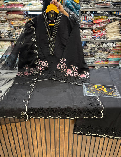 Pakistani formals suit 2648