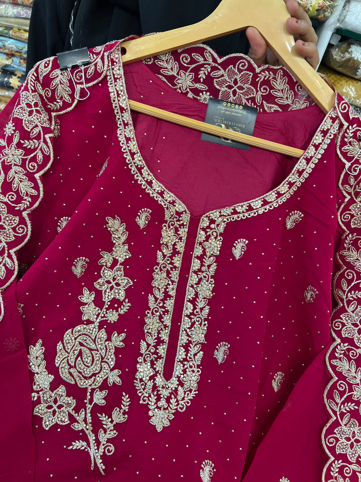 Zari work suits 2813