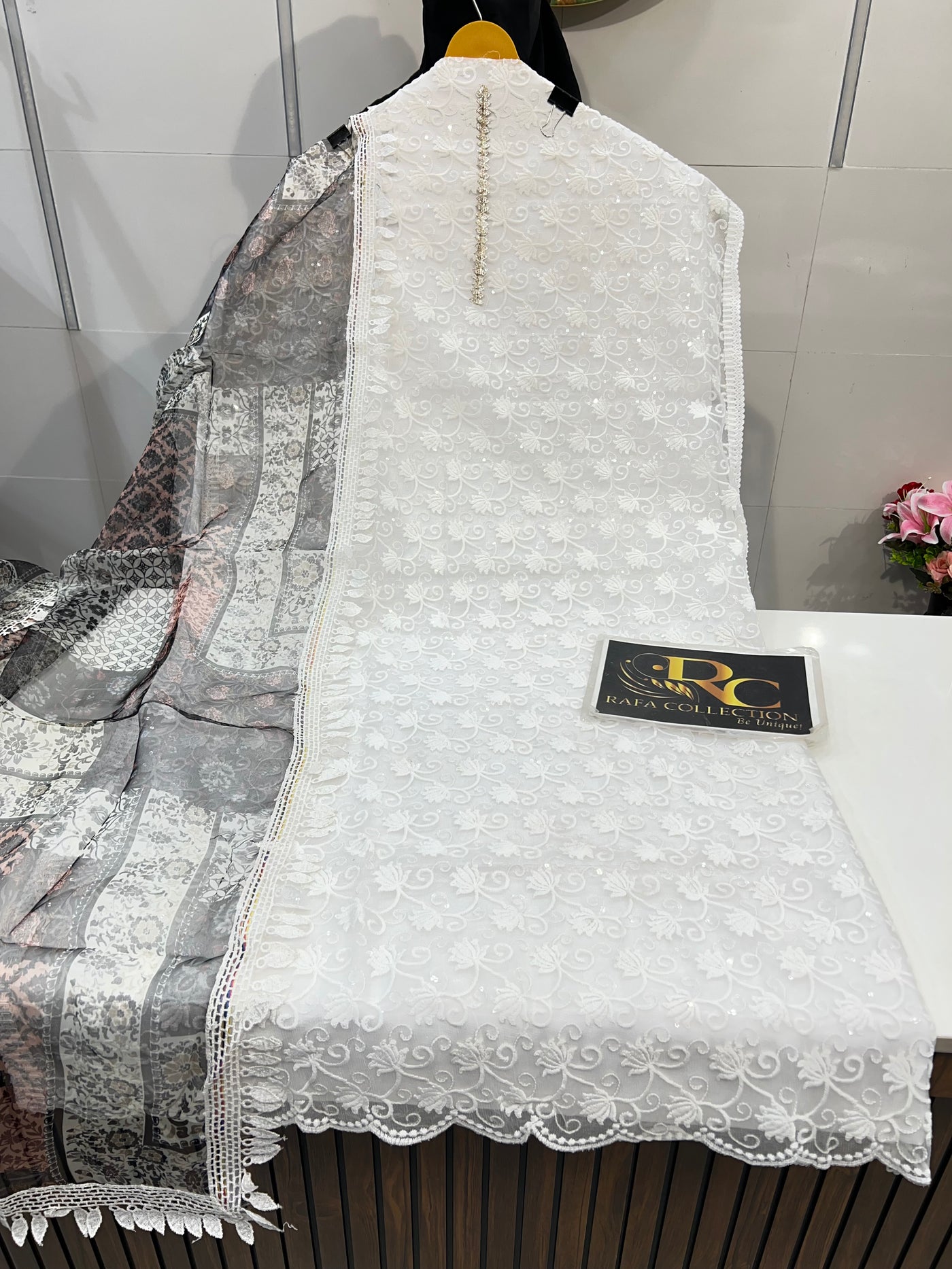 White special suits 1642