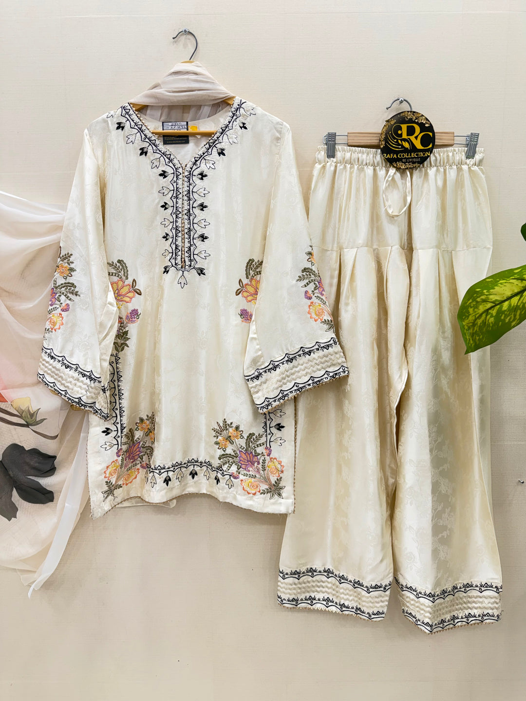 Embroidered Farshi Salwar