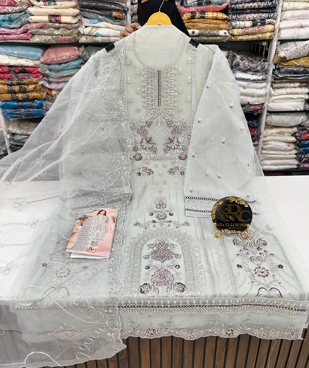 Pakistani unstitched suits 12968