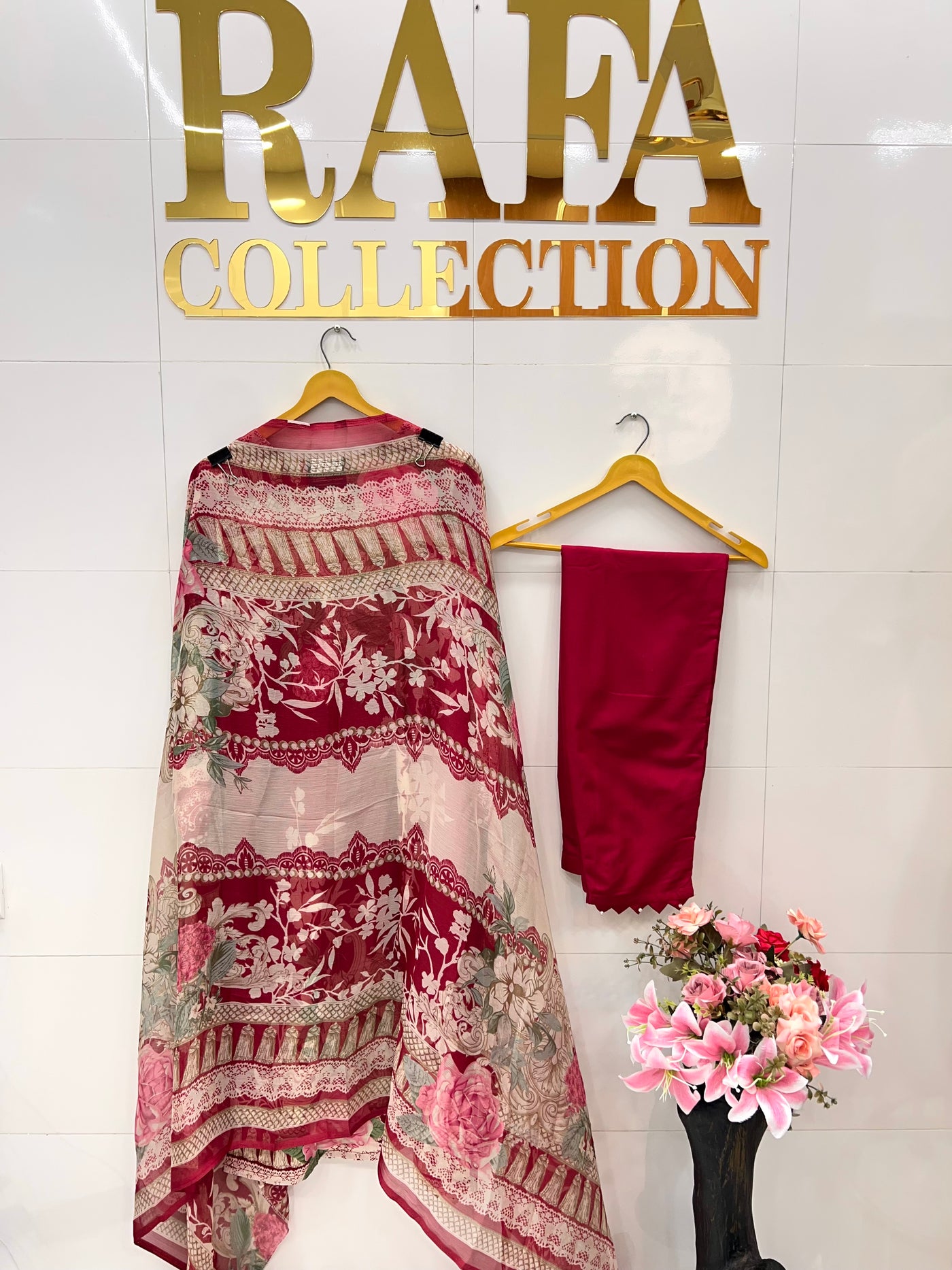 Luxury Pearl Embellished Pakistani Suits 2592