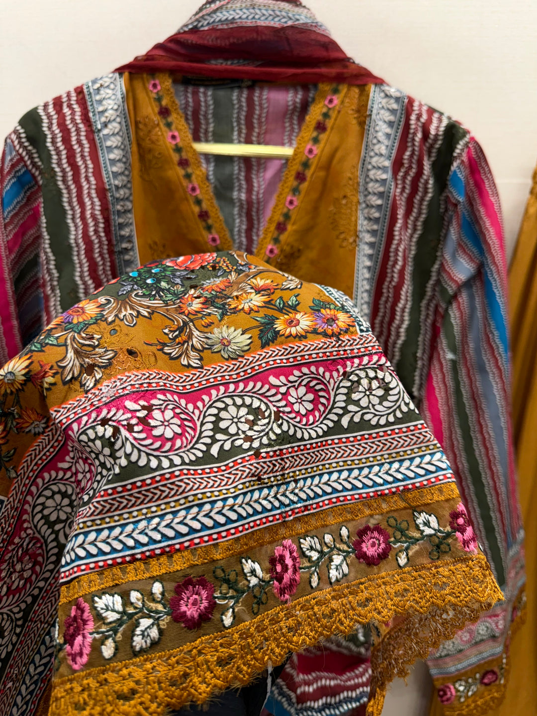 Pakistani chikankari suits