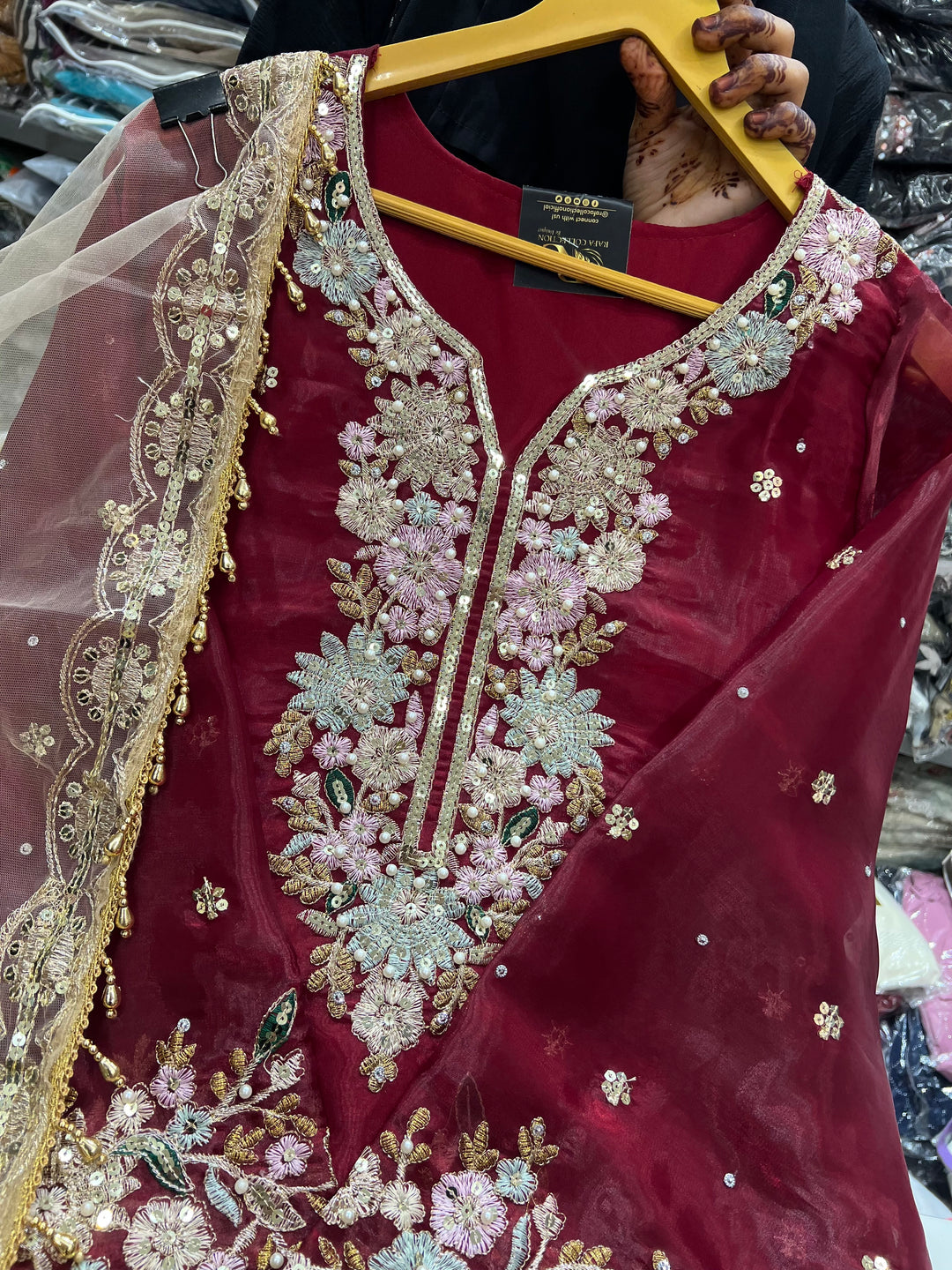 Viral Pakistani Suits 2782