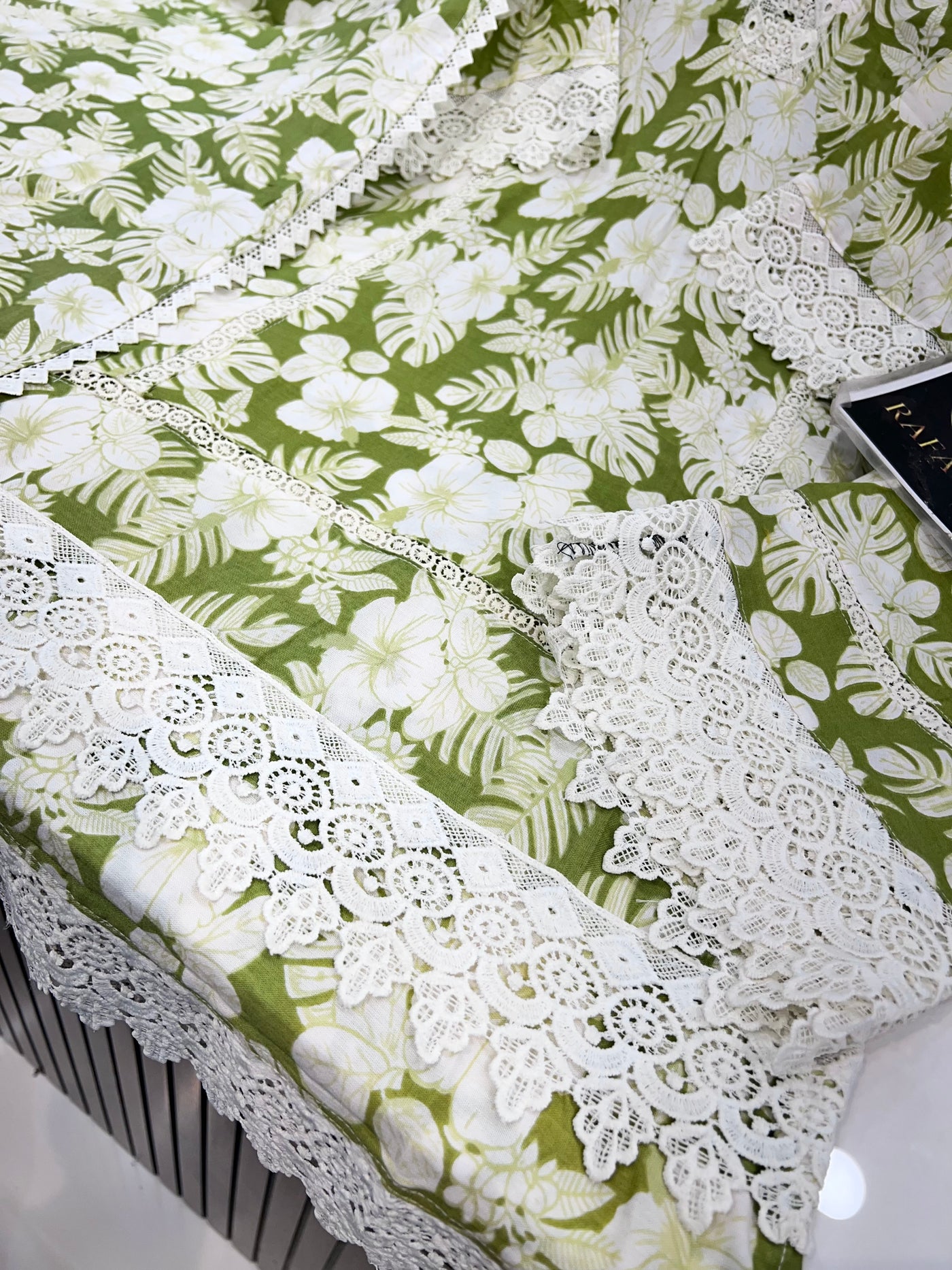 Lace wala Suit 1833