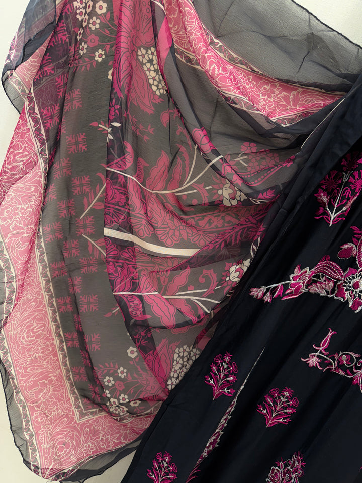Pakistani long kaftans