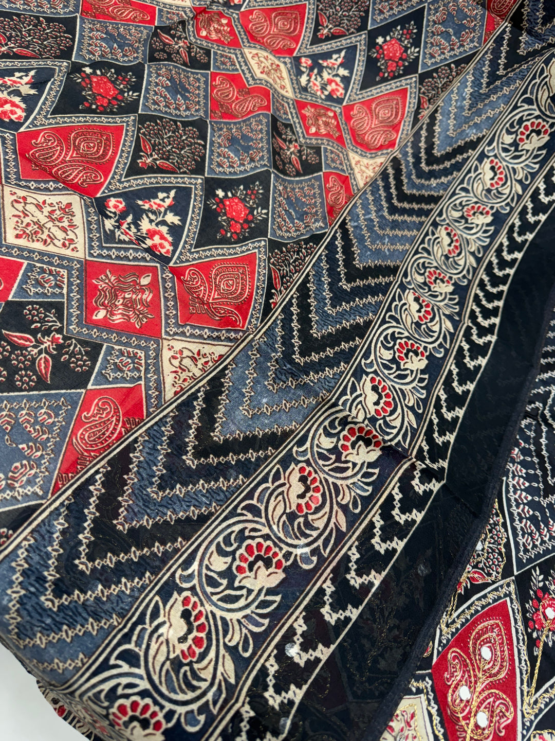 Printed unstitched suits 087