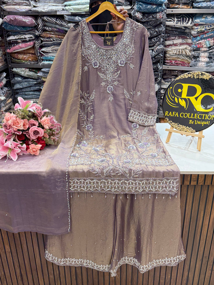 Pakitani handwork suits