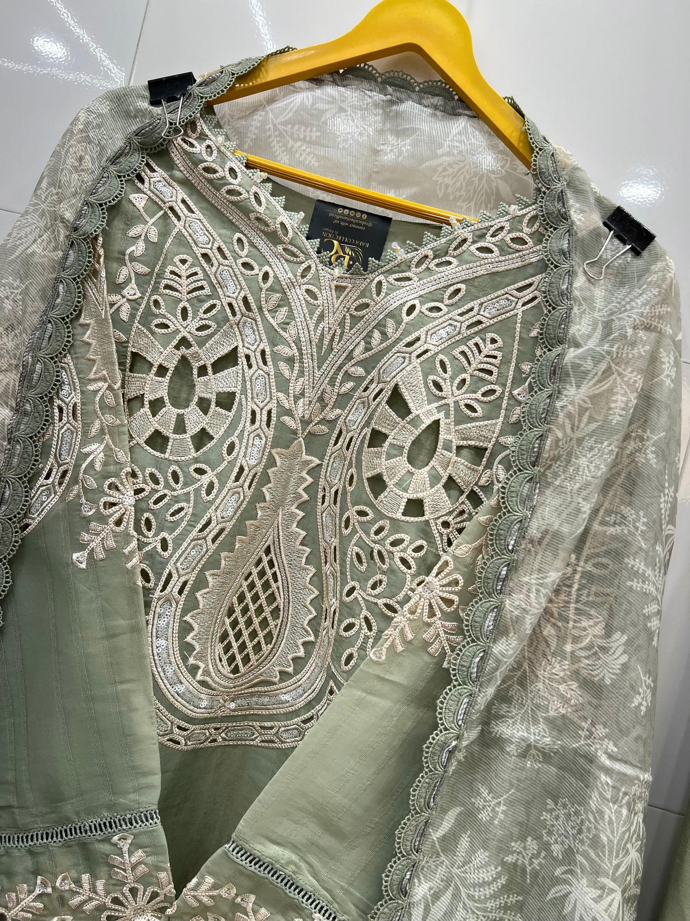 Premium cutwork suit 2668