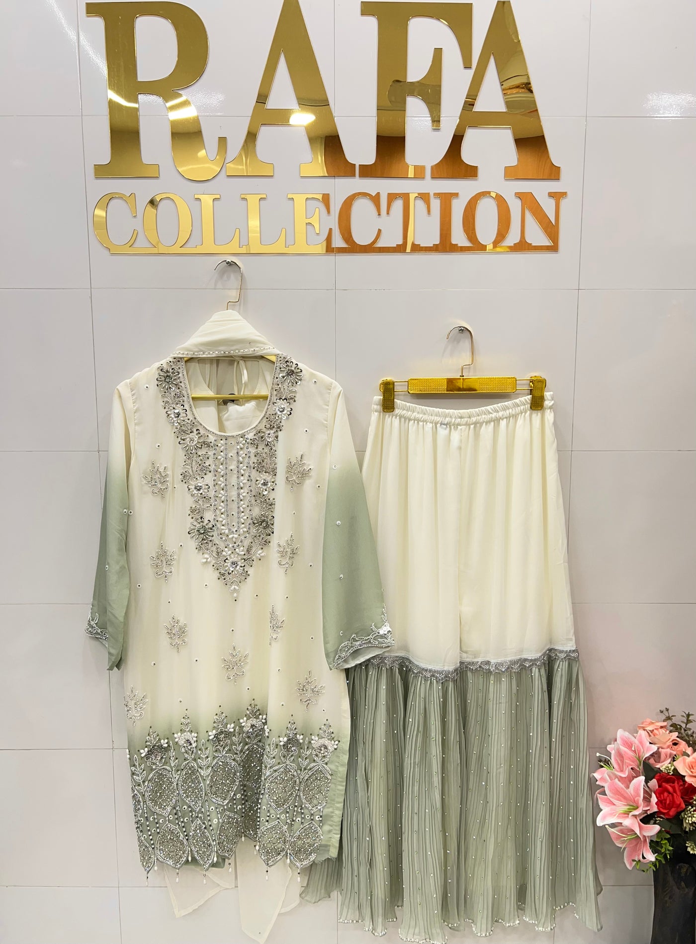 Wedding luxe garara suits 28109