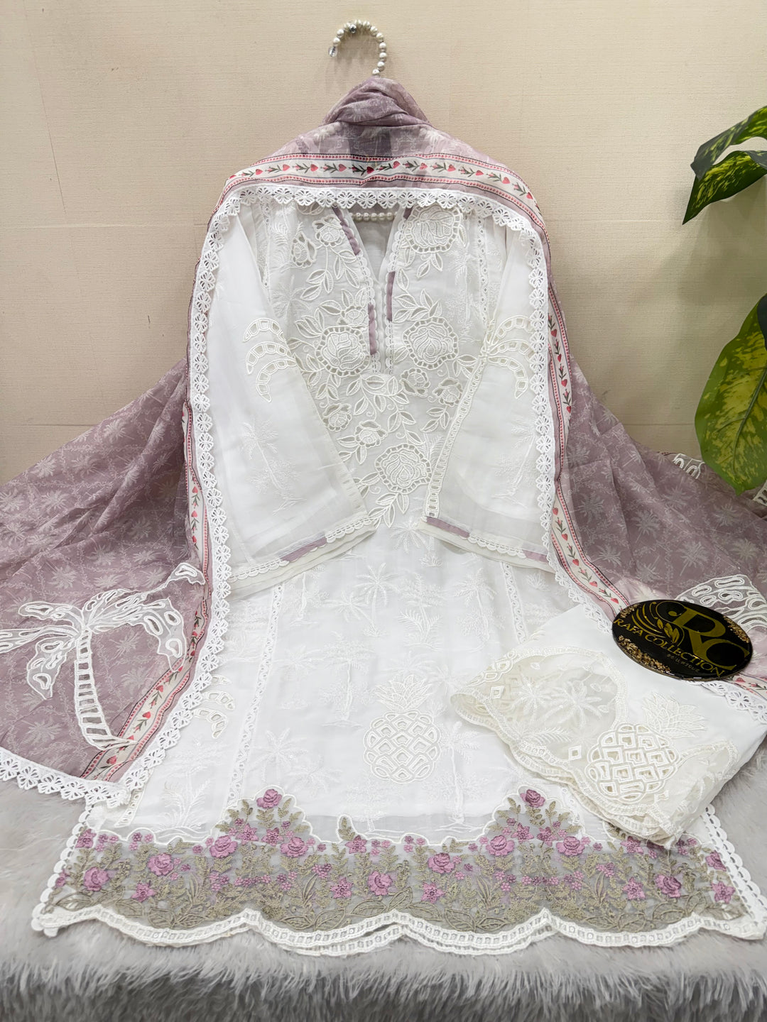 Premium cutwork luxury edit 3744