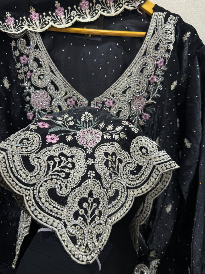 Pakistani formals suits 2804
