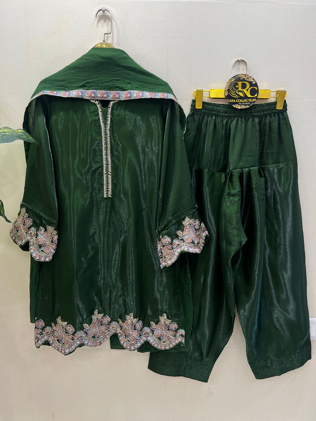 Pakistani Farshi suits