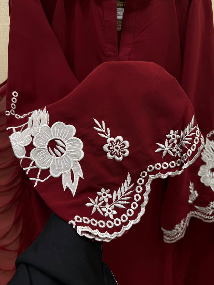 Appliqué work premium suits