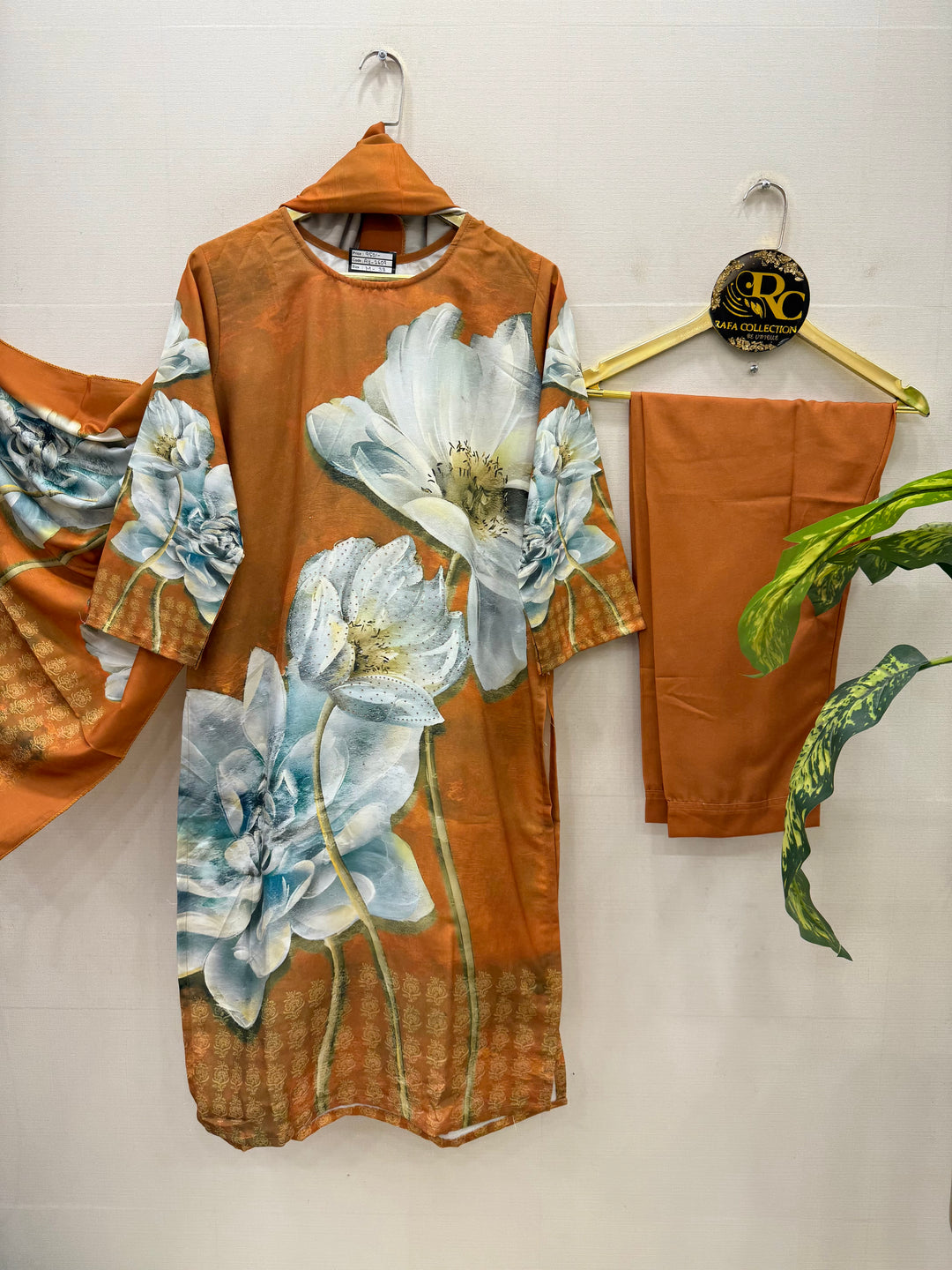 Cotton printed suits