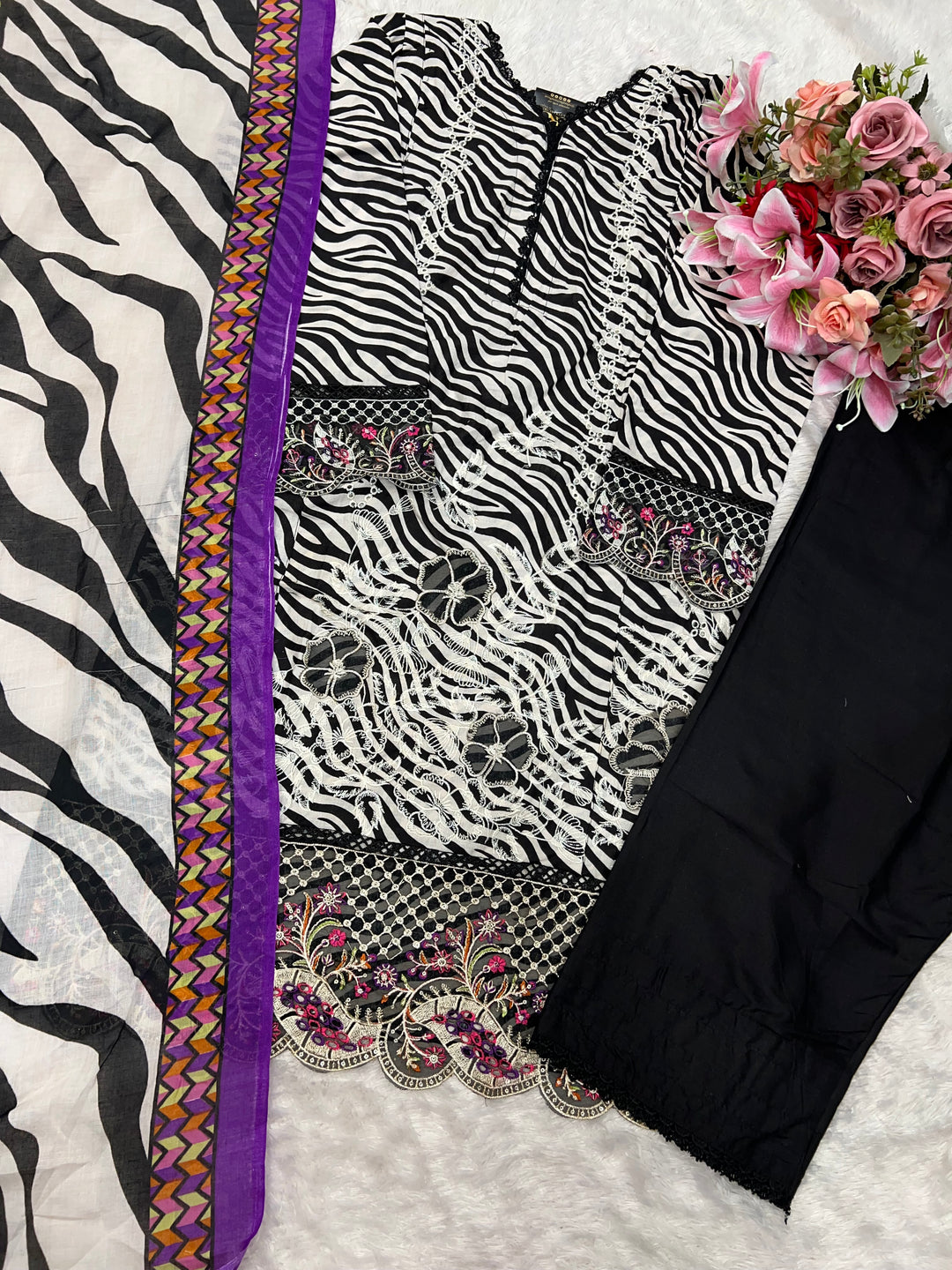 Farshi Pakistani suits 2553