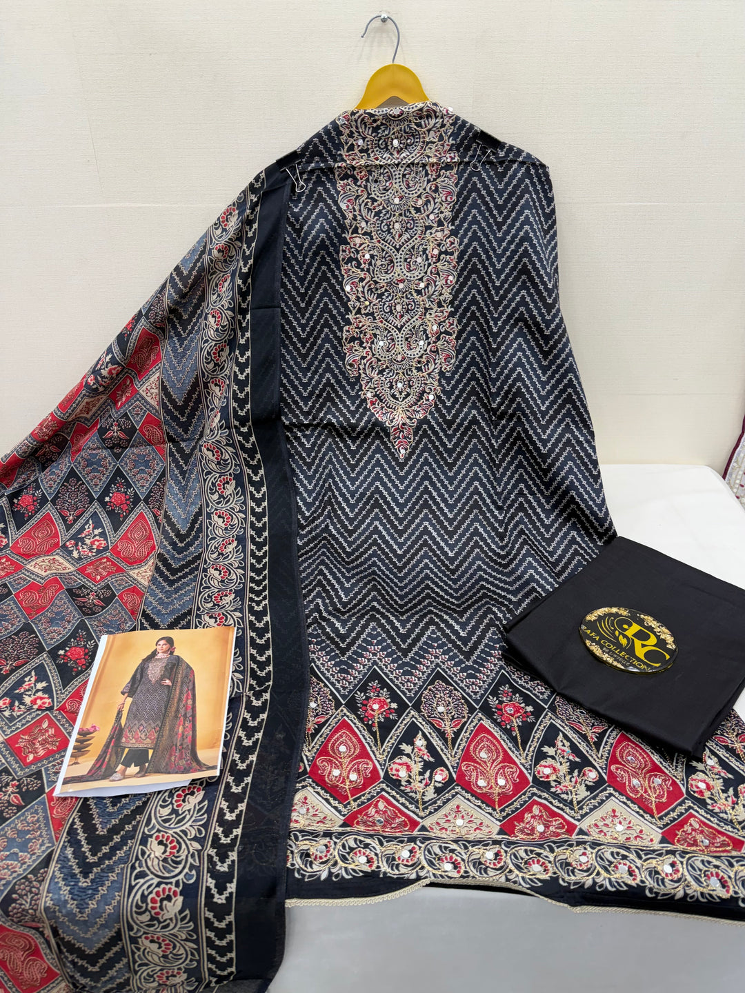 Printed unstitched suits 087