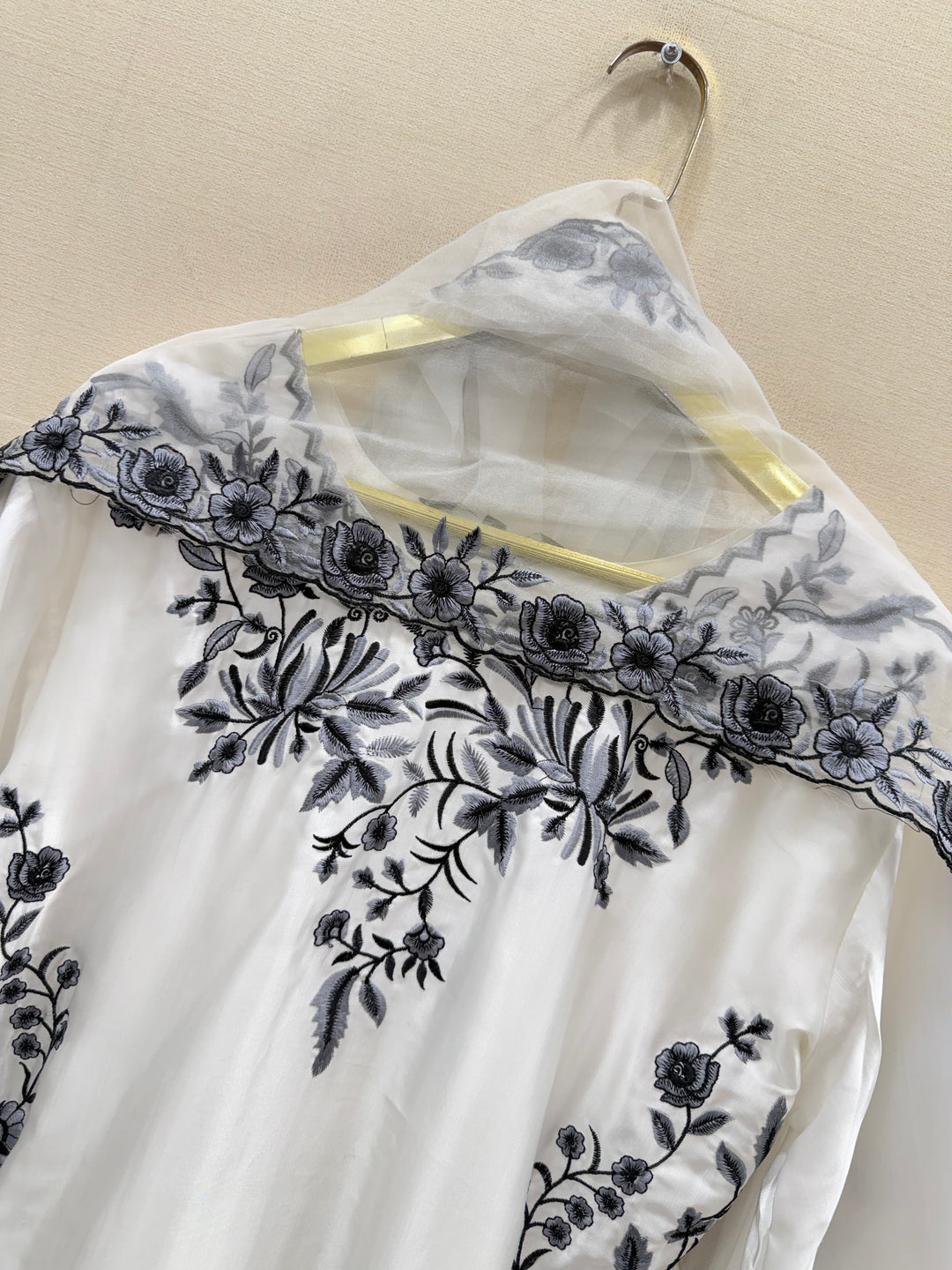 Pakistani formal suits 2809