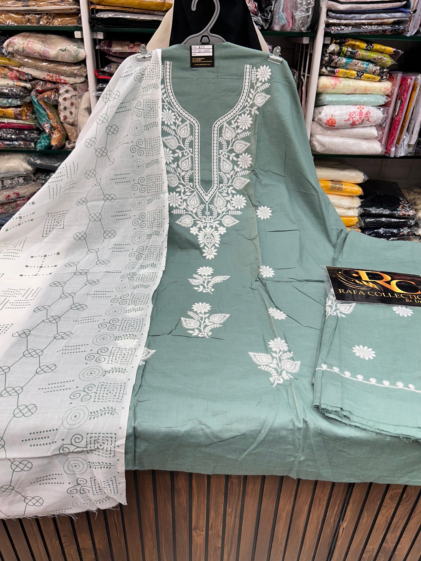 SALE Cotton Suits 622