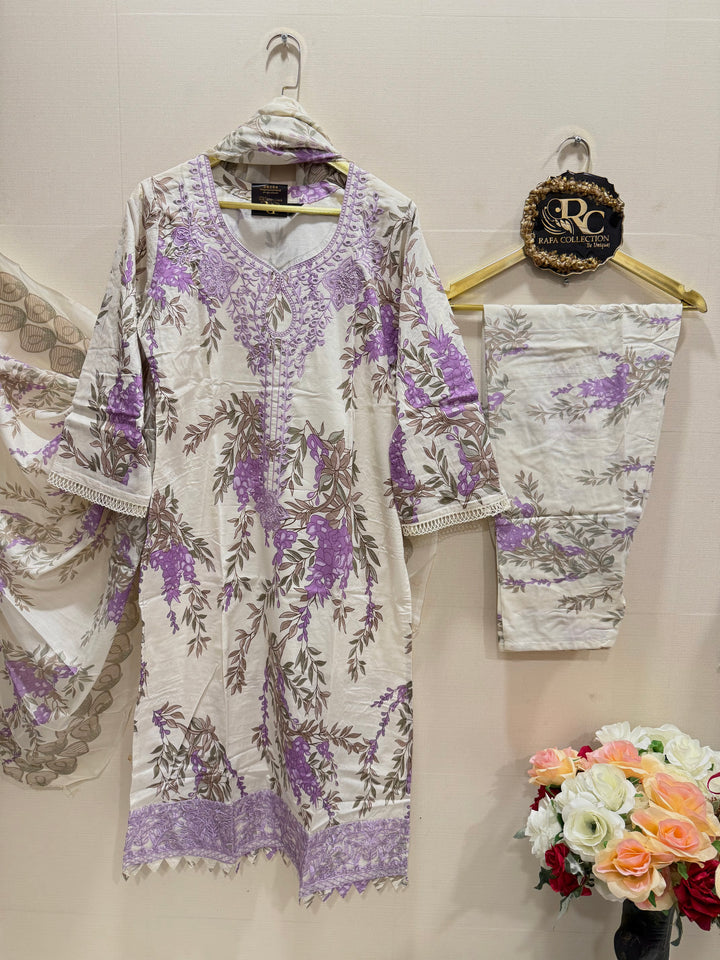 Pakistani Formals suits 3129