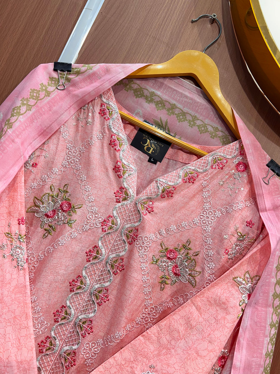 Farshi Pakistani suits 2553