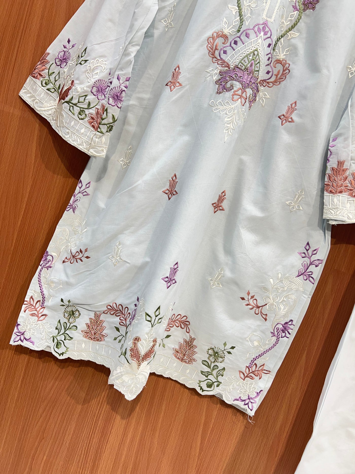 Pakistani co-ord sets 2652