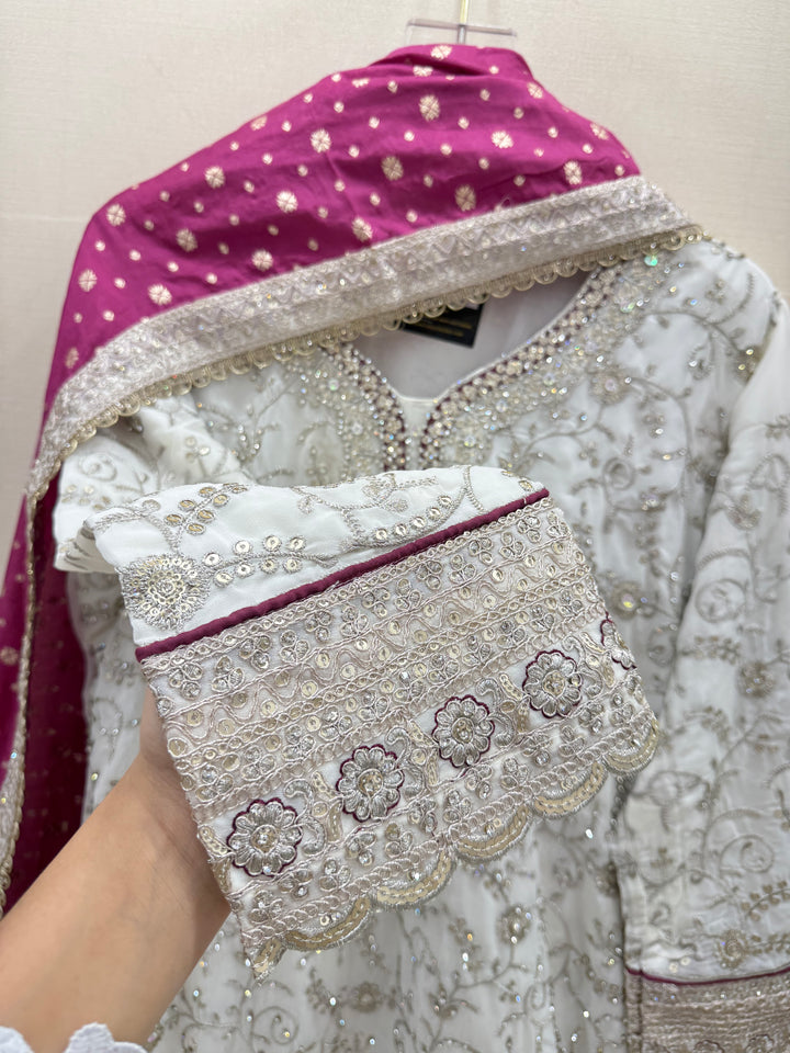 Pakistani Garara suit