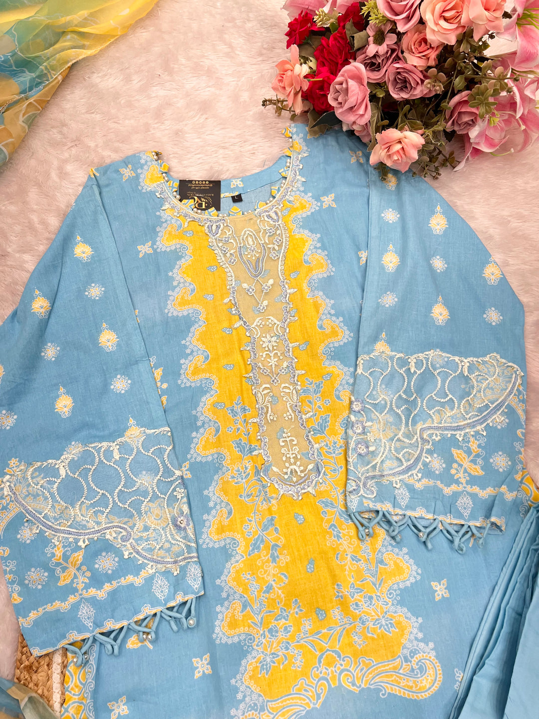 Pakistani formals suit 2751