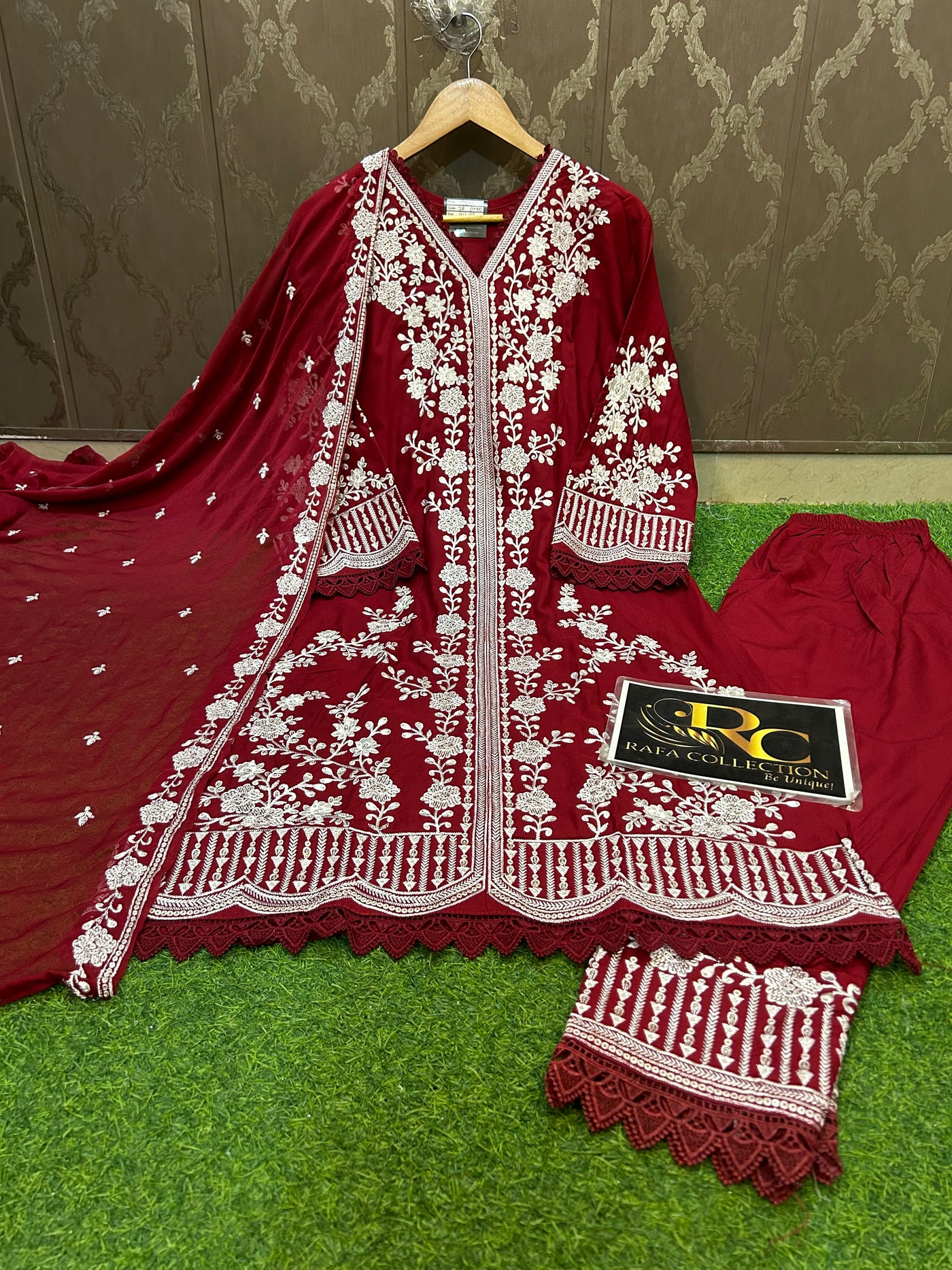 Pakistani Suit 1032