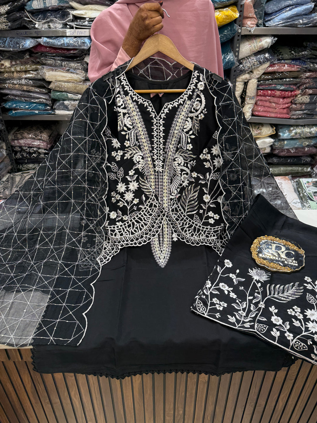 Pakistani Formals suits 2795