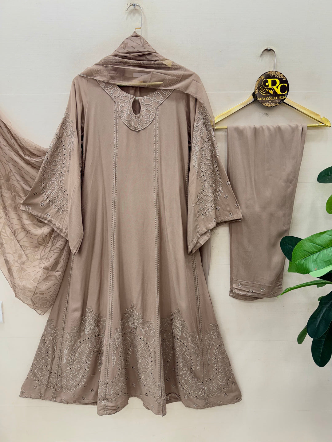 Premium cutwork long suits