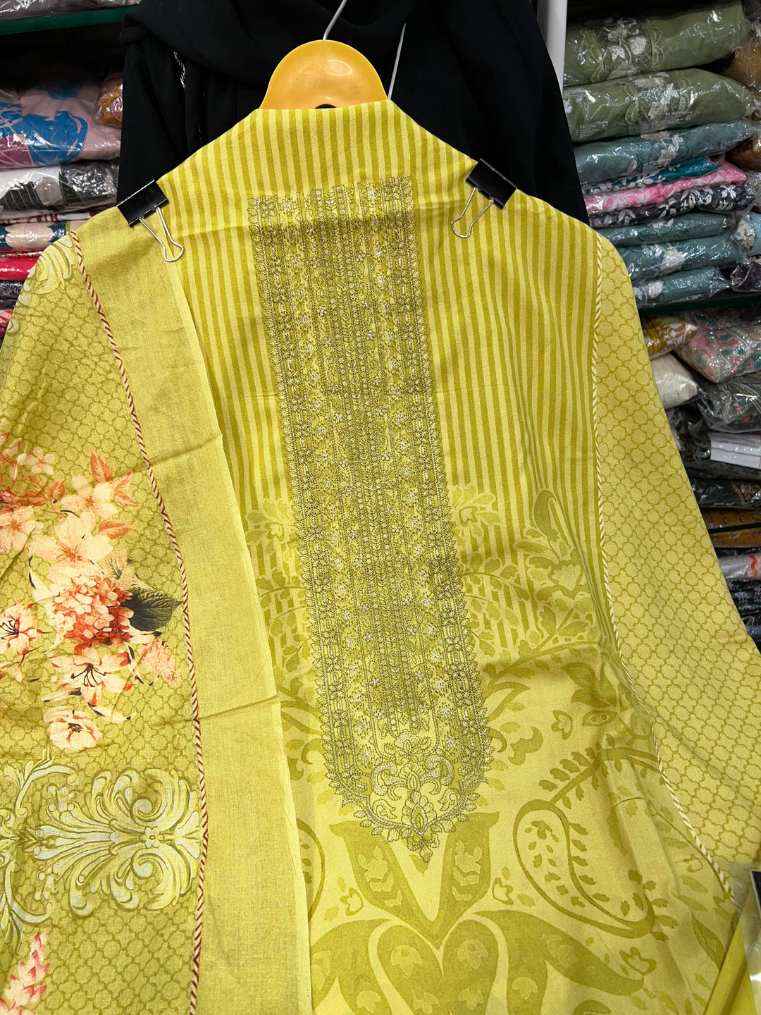 Lawn unstitch suits Nizaam 33977