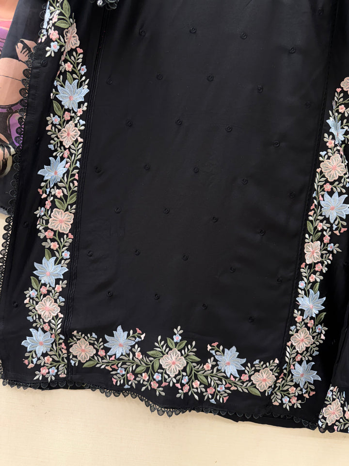 Pakistani Embroidered suits