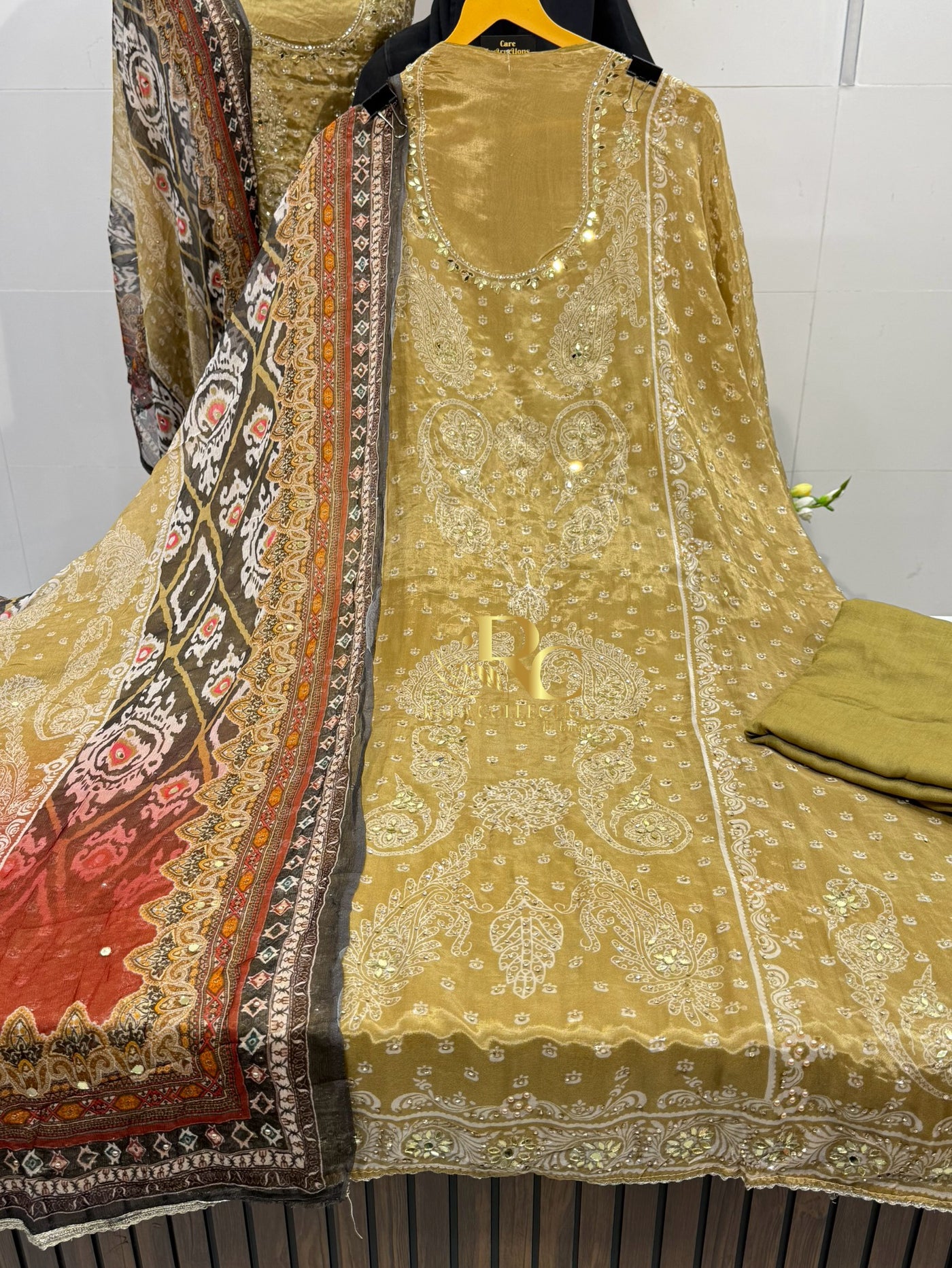 Ronak Eid ul-fitr suit- 1725