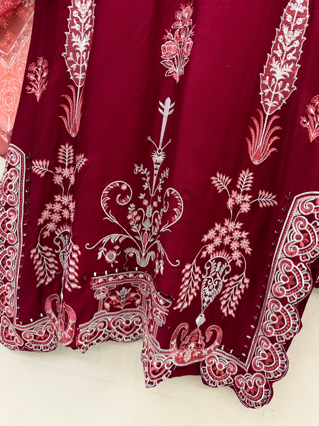 Pakistani long kaftans