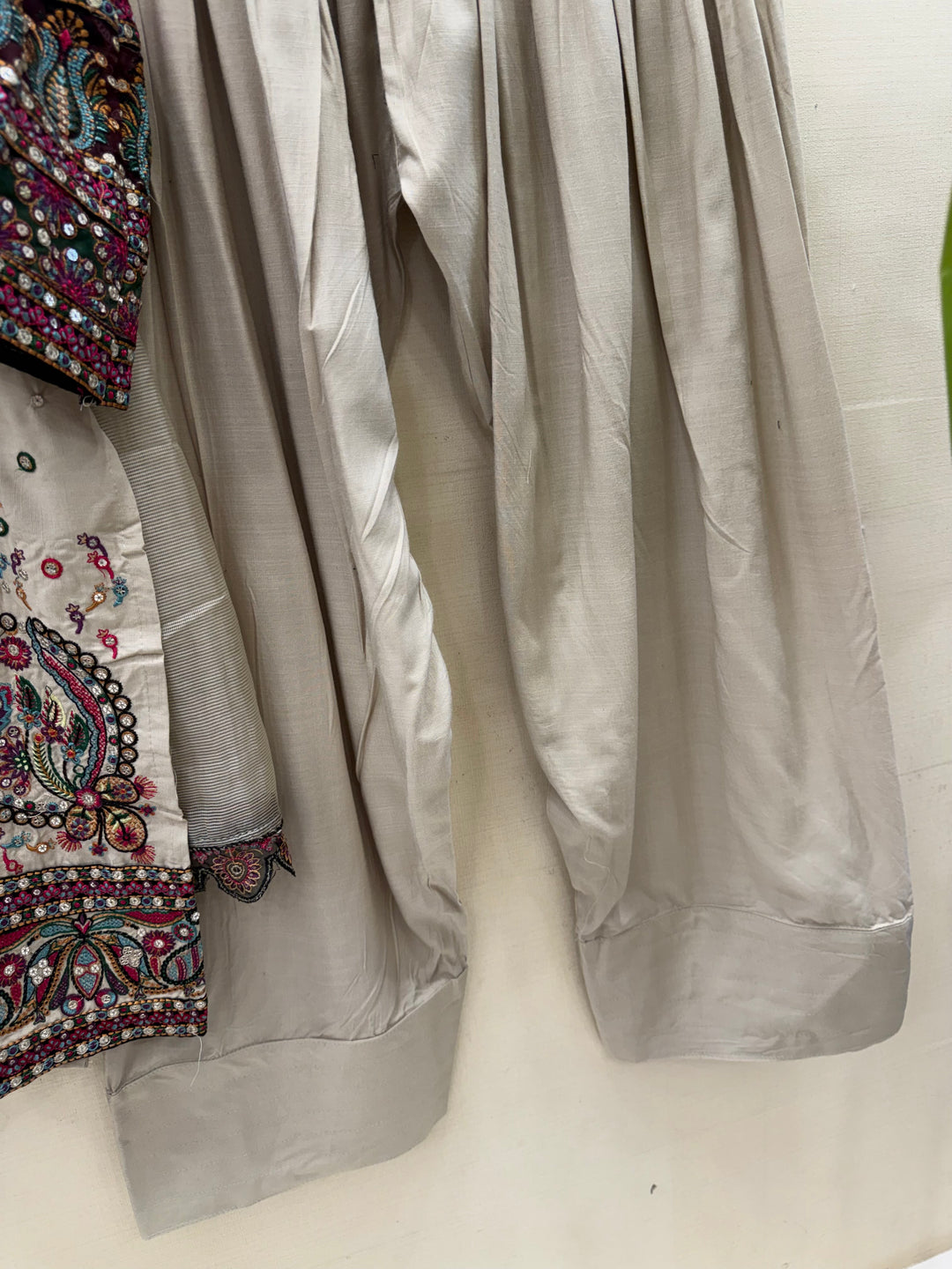 Pakistani Farshi Salwar Suits 6105