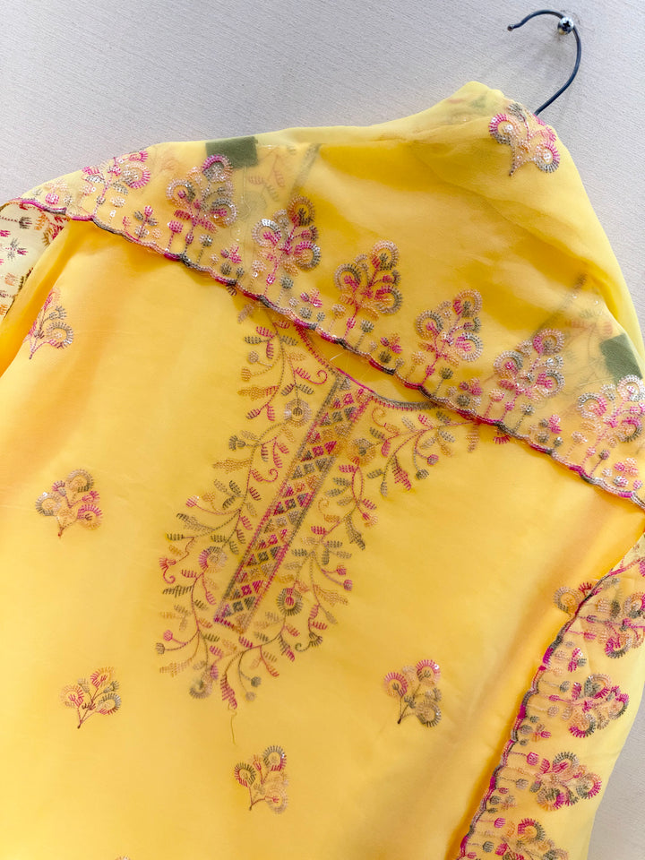 GEORGETTE UNSTICH SUIT