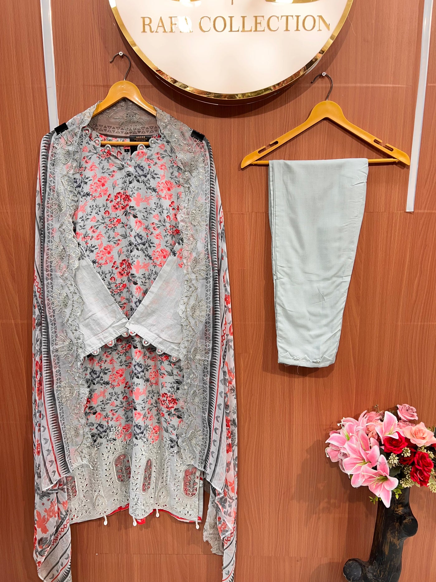 Pakistani formals 2558