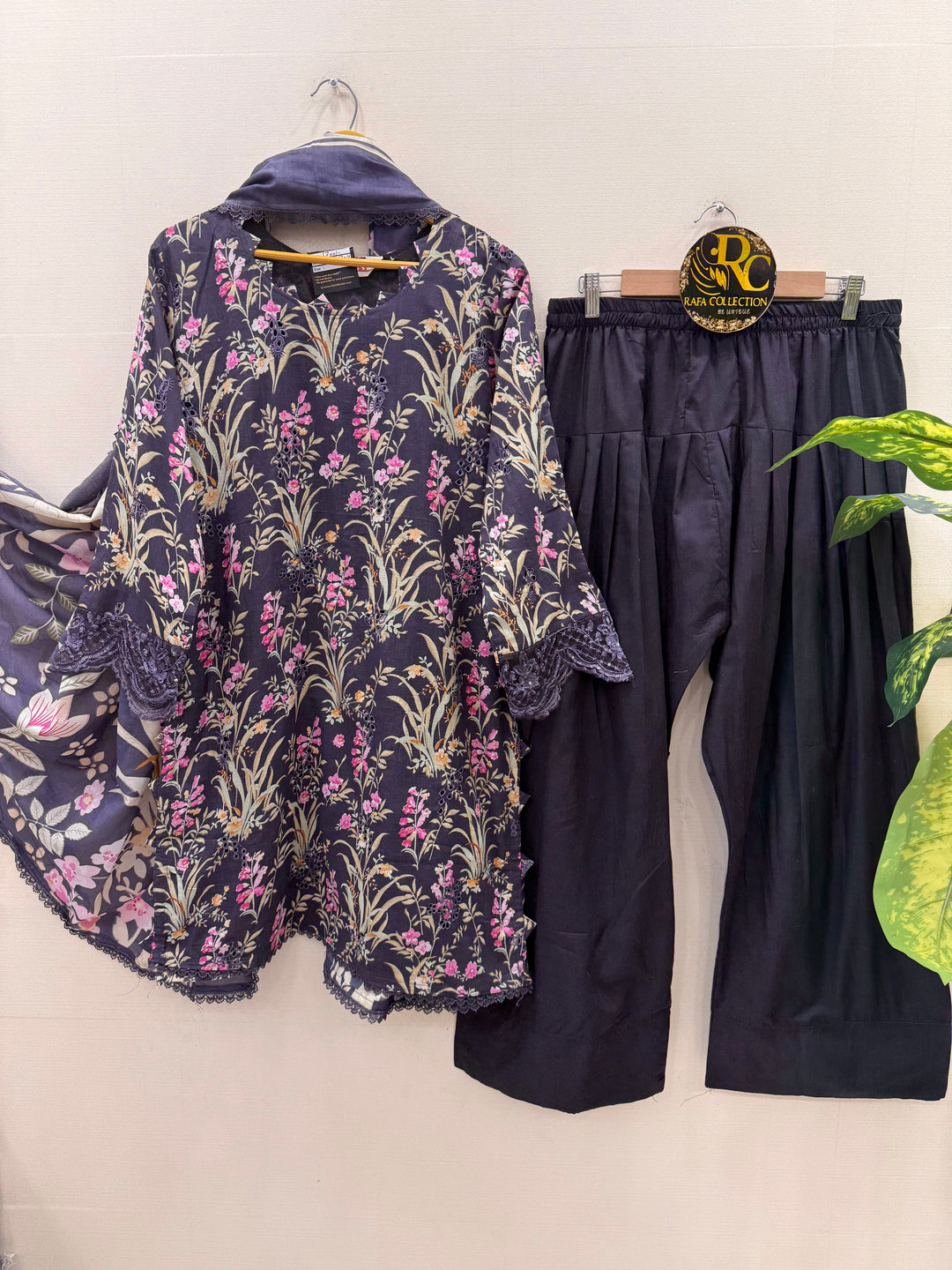 Cotton embroided farshi suits