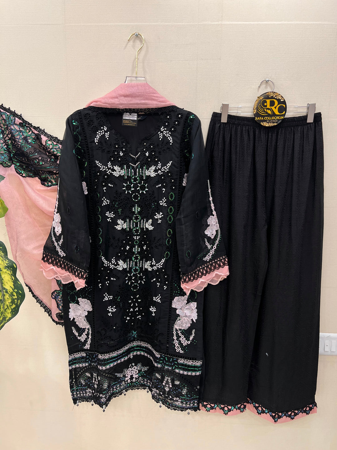 Premium cutwork suit 5003