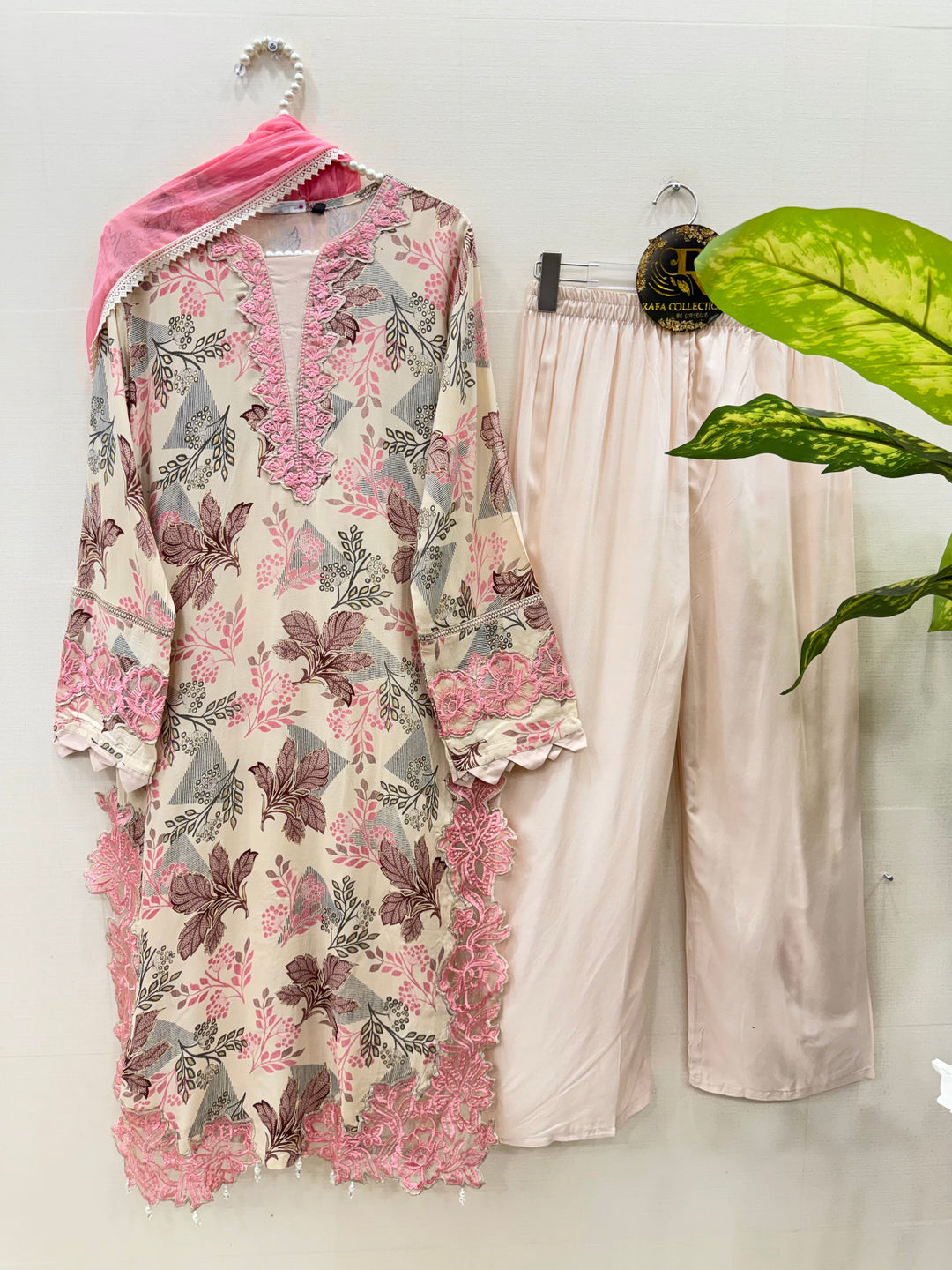 Pakistani cutwork suits 2999