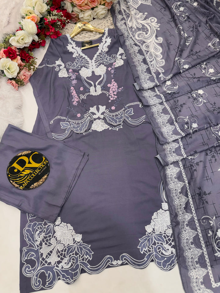 Pakistani embroidered suit 3028