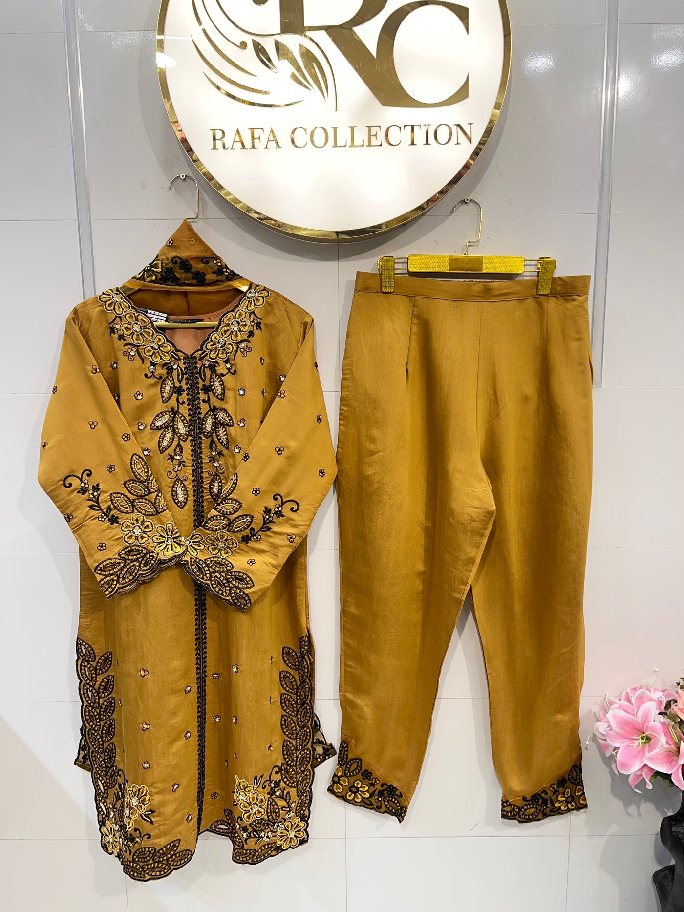 Cut  work suits 24526