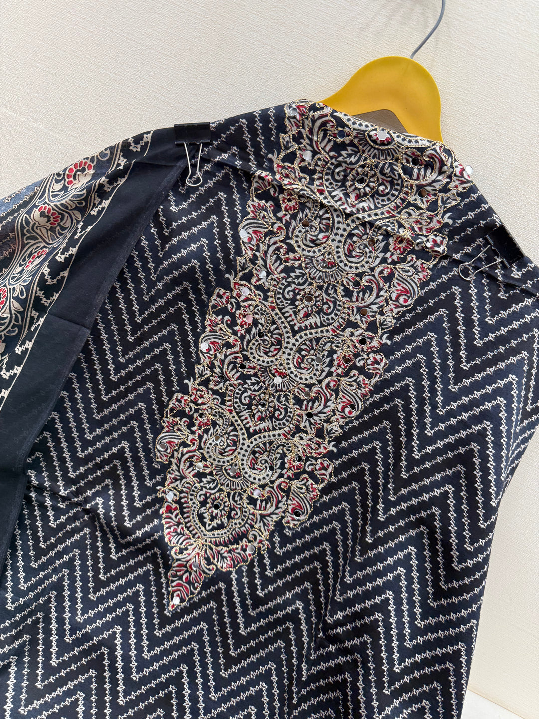 Printed unstitched suits 087