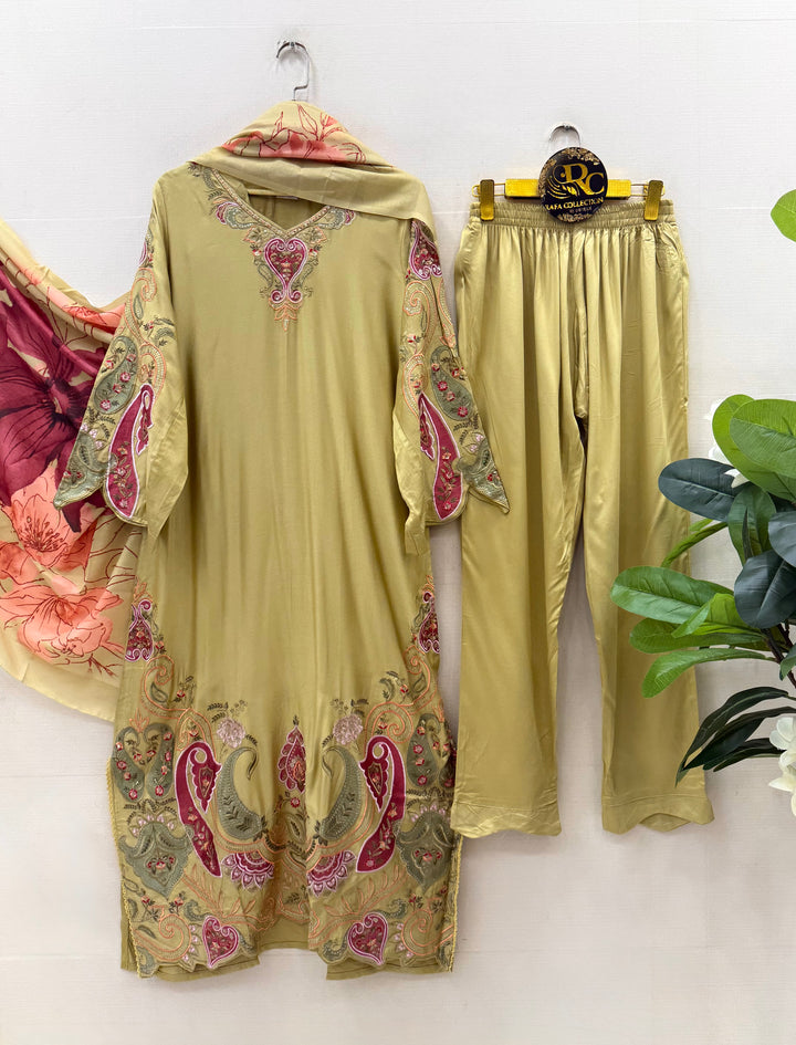 Embroidered pakistani kaftan Long Suits