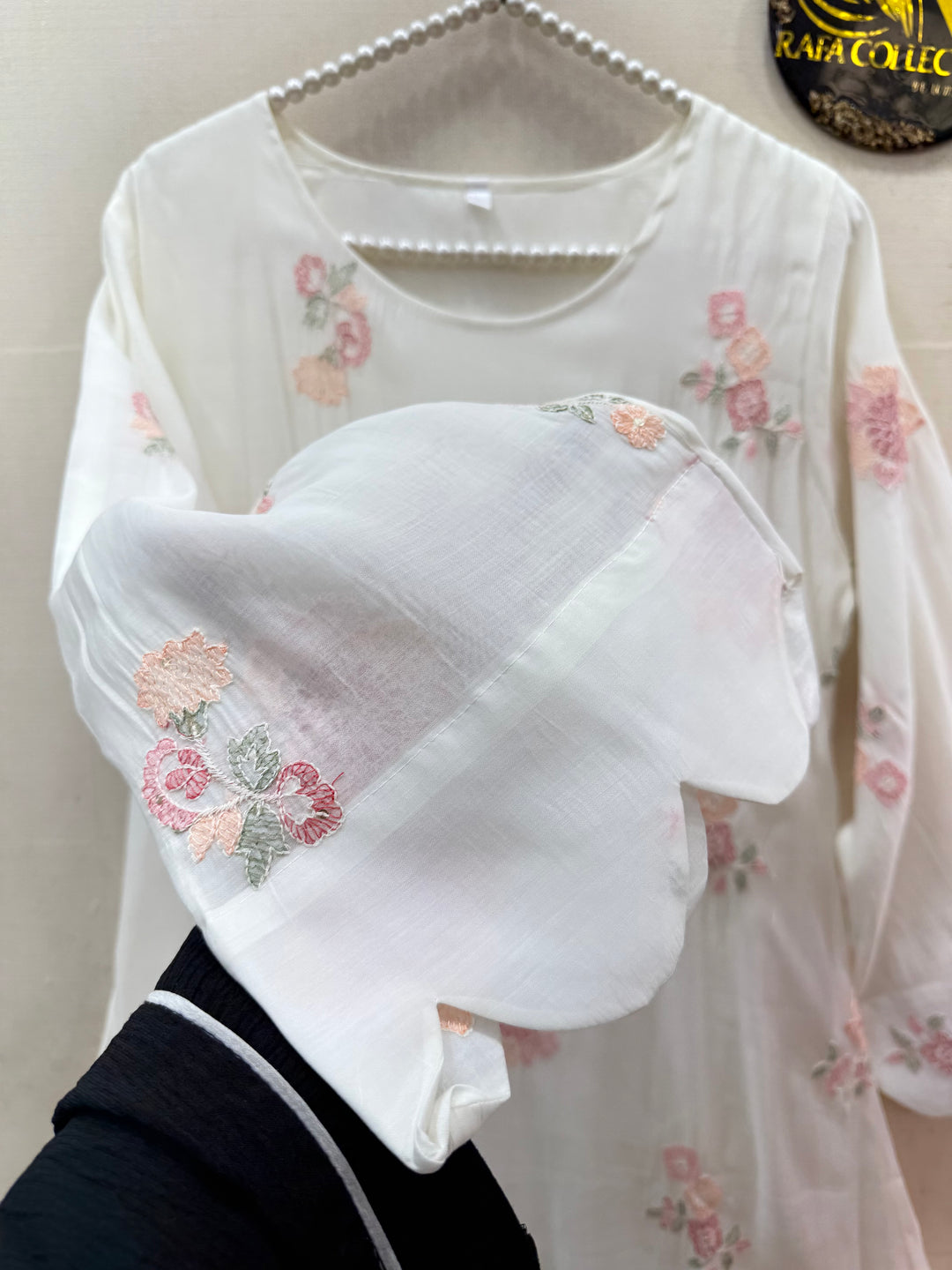 Mal chandheri Embroidered Gown’s