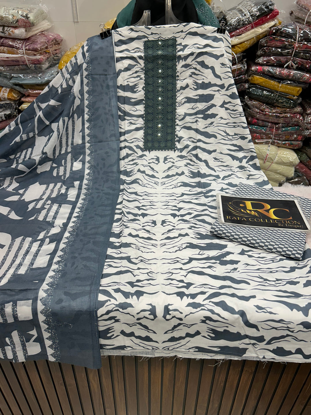 SALE Cotton Suits 622