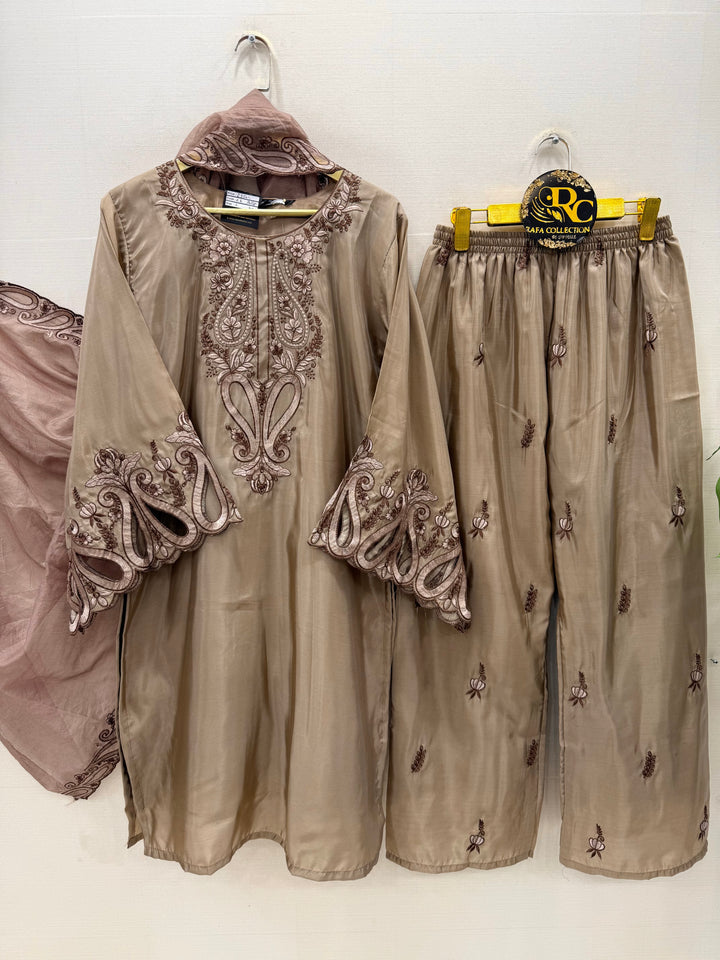 Pakistani Formals suits