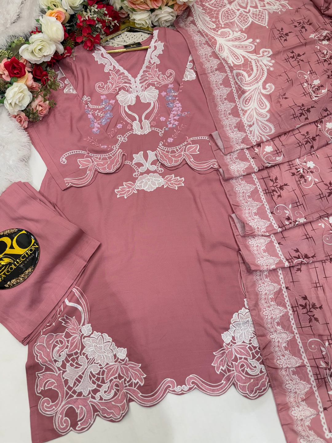 Pakistani embroidered suit 3028